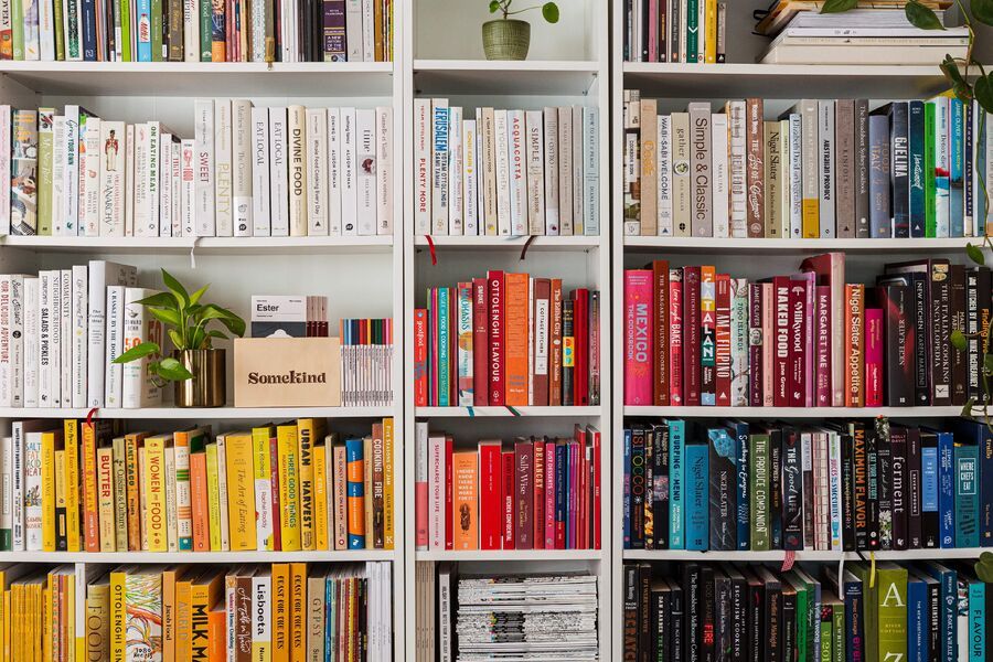 Book storage: 10 original ways to store books