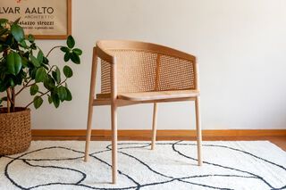 Table armchair in solid light ash and wicker